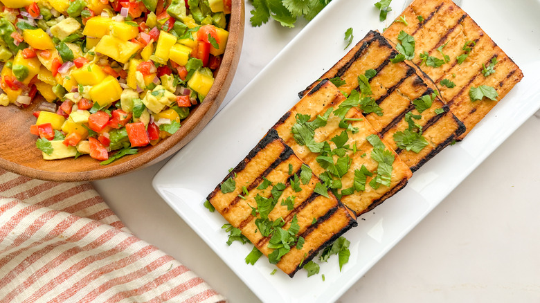 platter with tofu and salsa