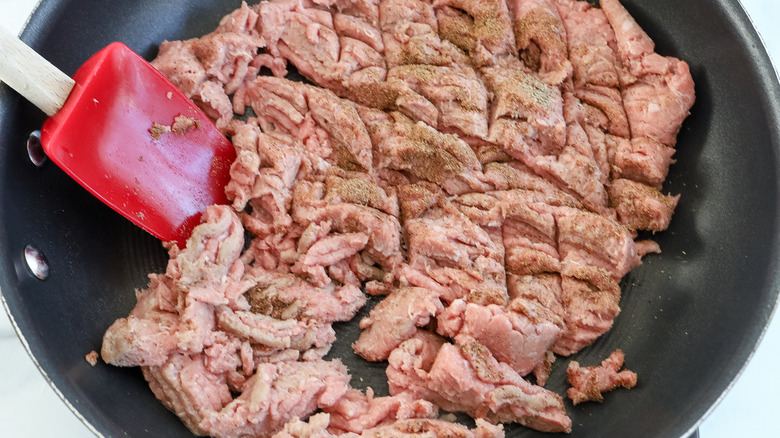 ground turkey in frying pan