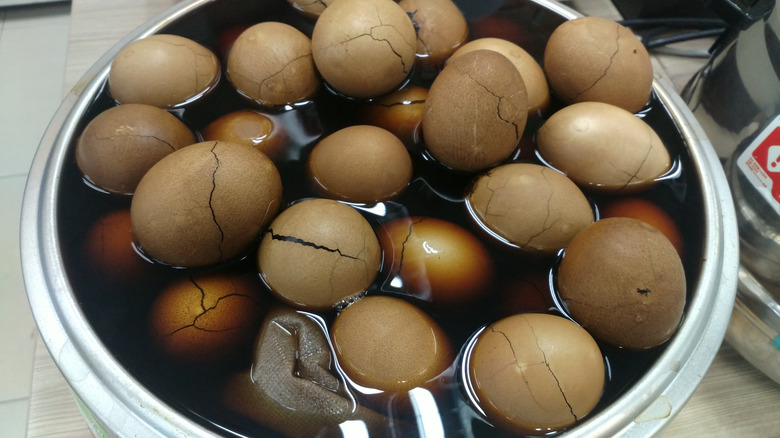 taiwanese tea eggs in pot