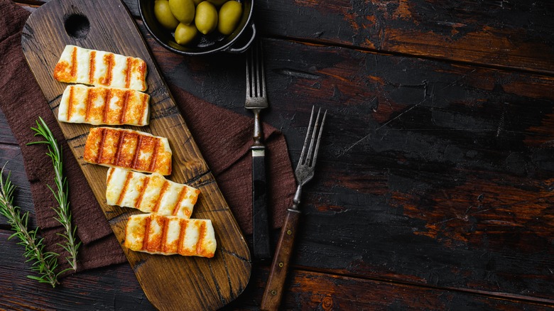 grilled halloumi on cutting board