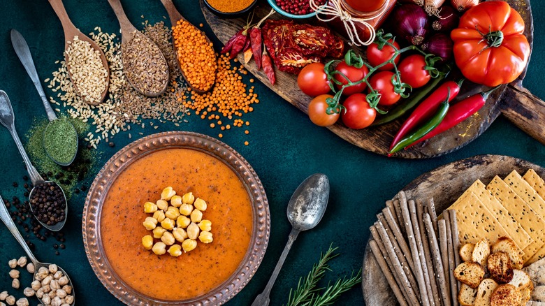 harira soup and ingredients 