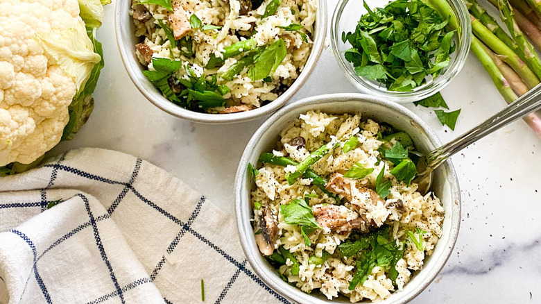 Cauliflower rice risotto in bowls