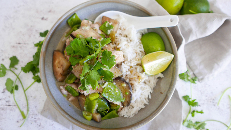 Thai chicken curry with rice