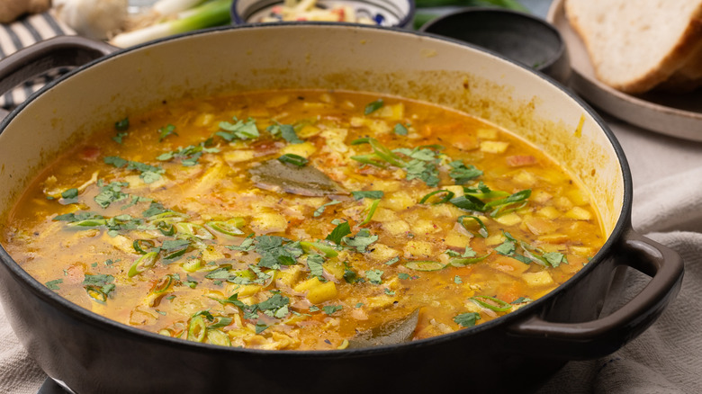 Hearty chicken mulligatawny soup