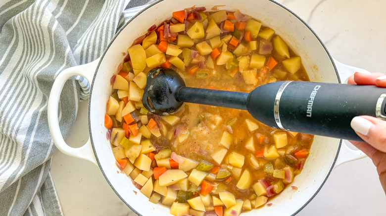 immersion blender in soup