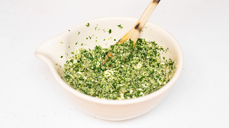 quinoa spinach mixture in bowl 