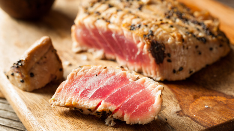 seasoned tuna steak