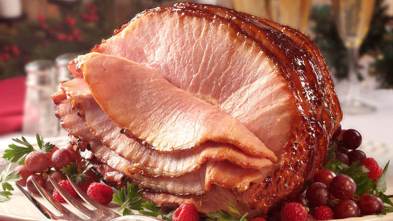 Spiral cut ham