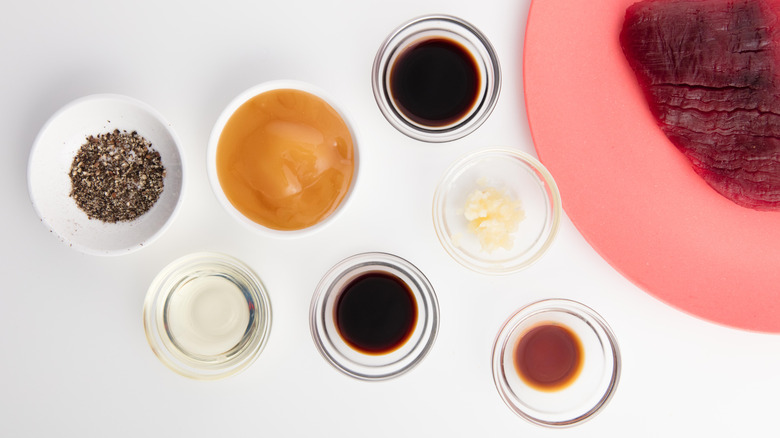 Ingredients used to make Worcestershire sauce