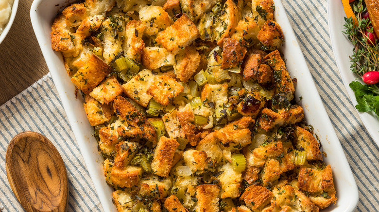 thanksgiving stuffing in a ceramic dish