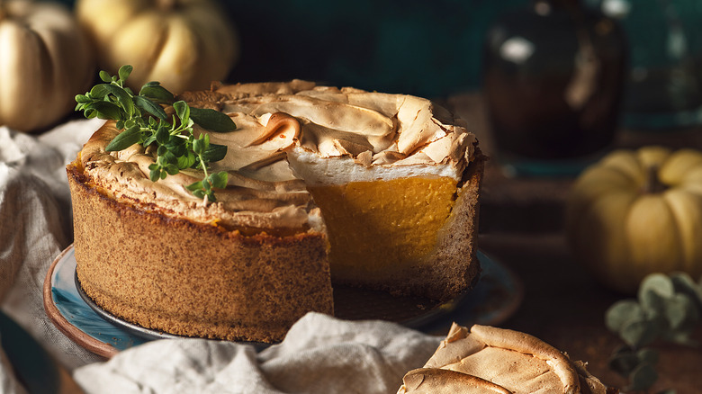 Pumpkin puree in bowl