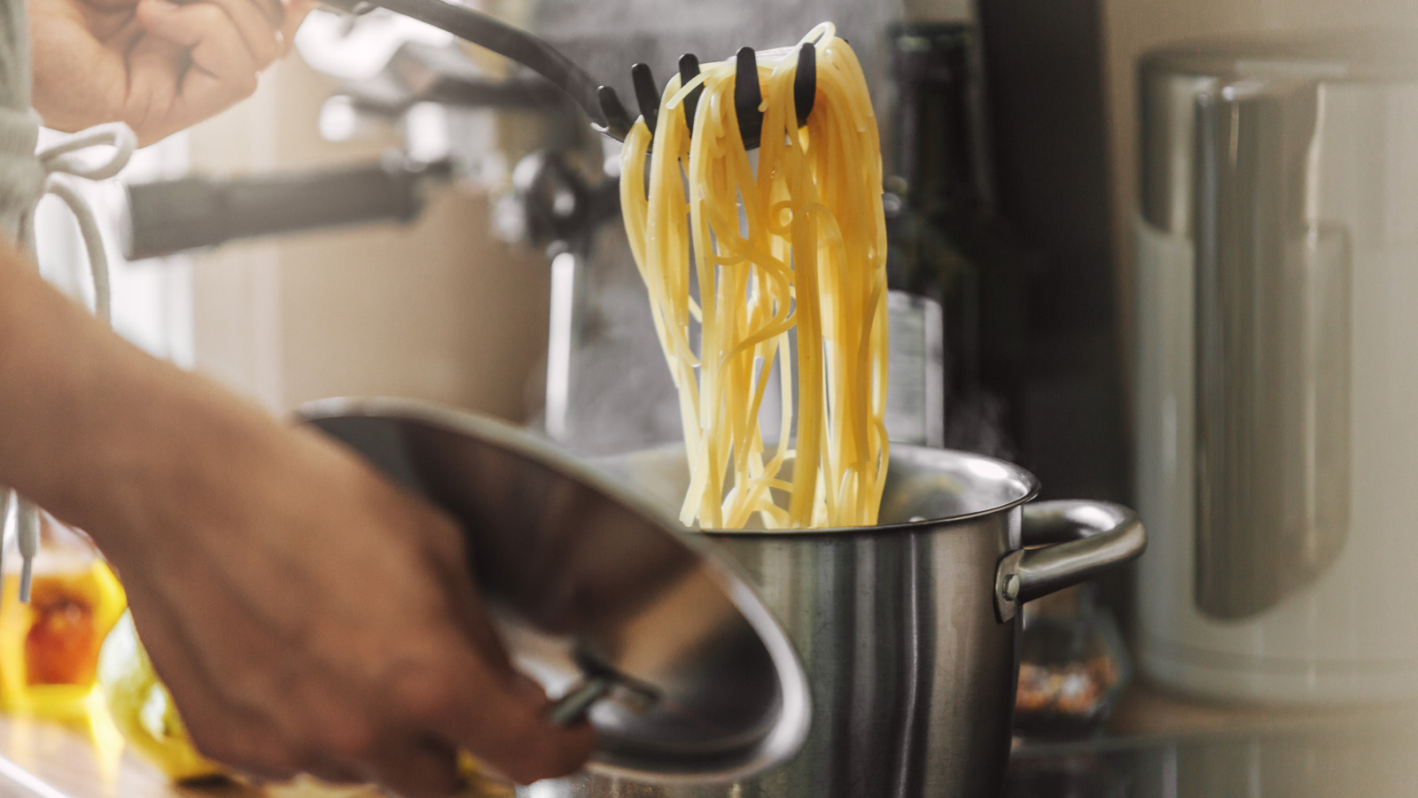 pasta-cooked-al-dente-a-degree-of-doneness