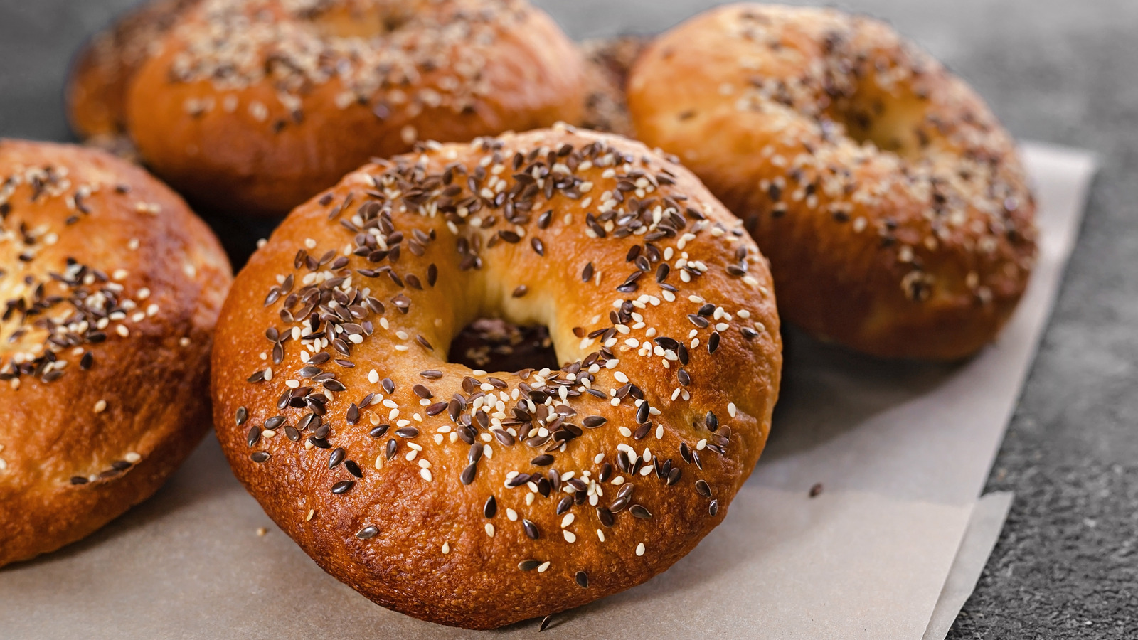 Here's How You Should Really Be Storing Bagels In The Short Term