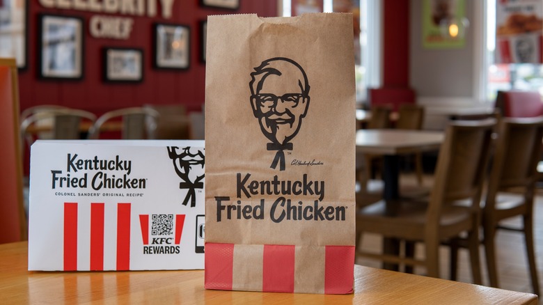 kfc to go bag and box