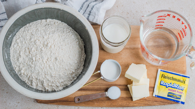 ingredients for white sandwich bread