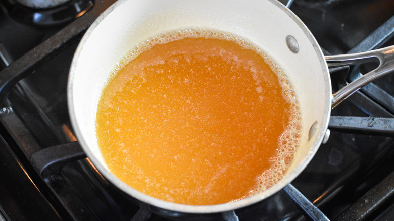 honey syrup in pan