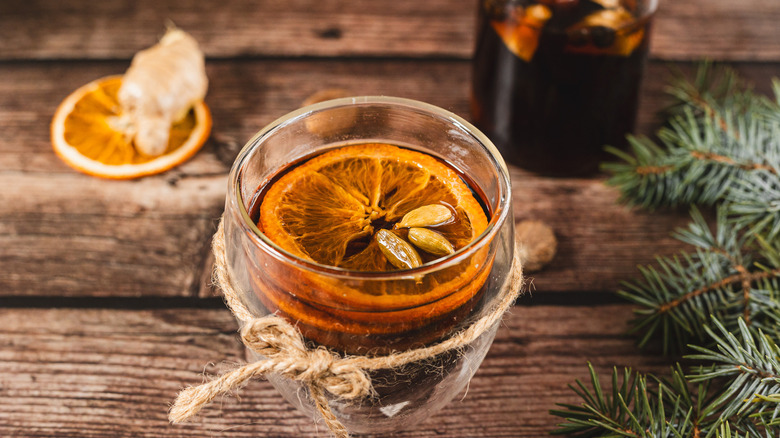 mead cocktail in cup