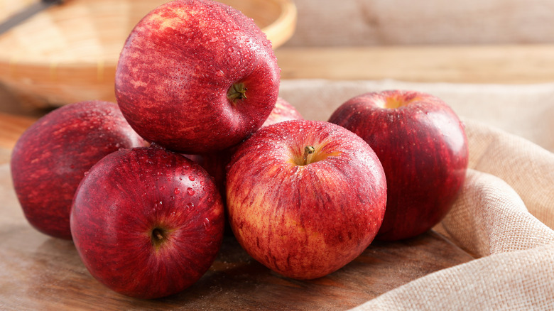 apples on countertop