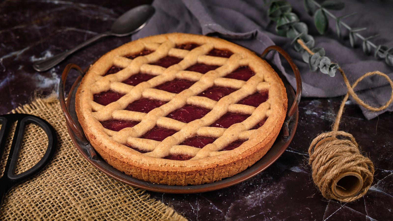 How Austria&amp;#39;s Linzer Torte Inspired A Beloved Cookie