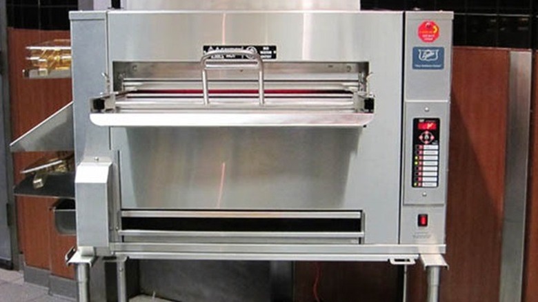 Broiler developed by Duke for Burger King to flame-grill burger patties