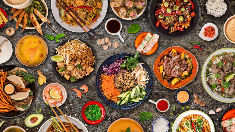 Table of Chinese food dishes