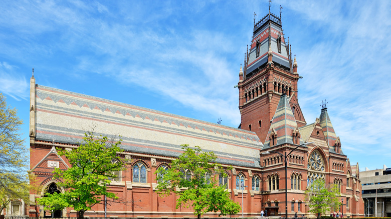 harvard memorial hall