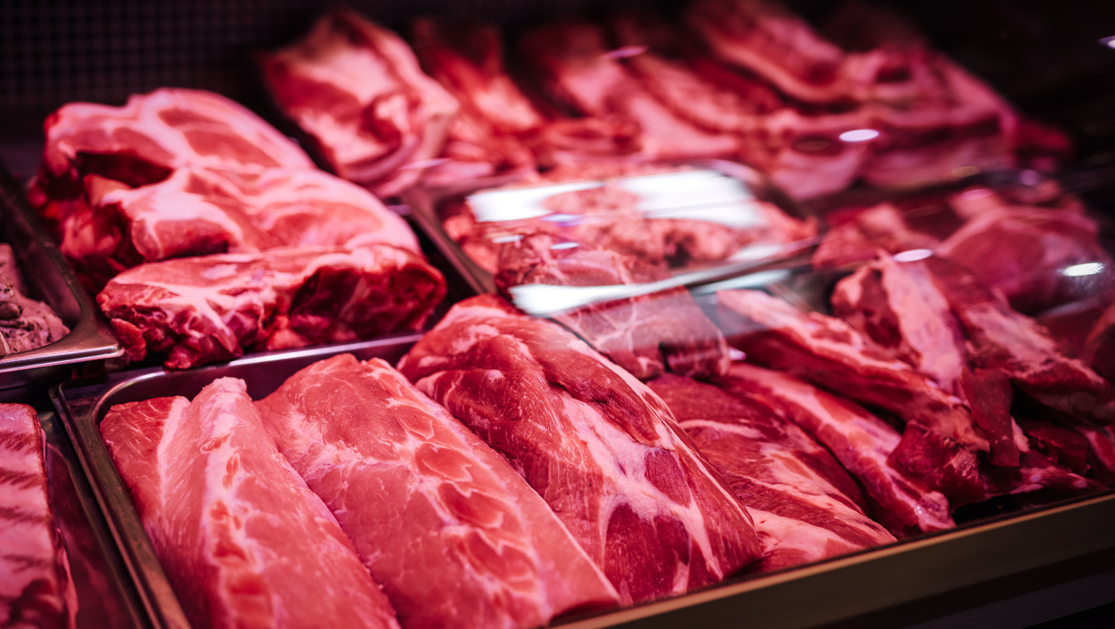 What Methods Do Grocery Stores Use to Keep Meat Fresh? - Fresh Farms