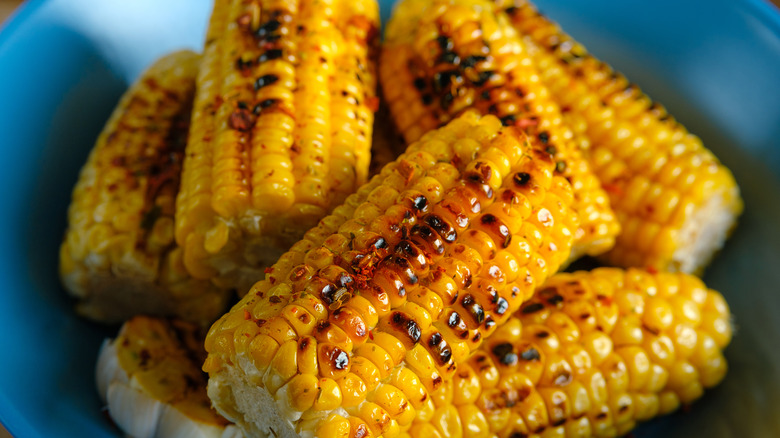 Bowl of corn on the cob