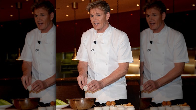 Gordon Ramsay making salad