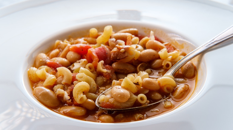 Macaroni with beans and tomatoes