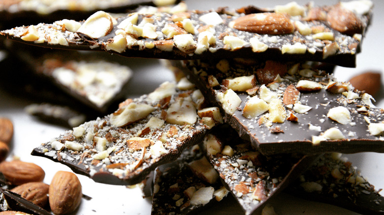 Dark chocolate bark with nuts