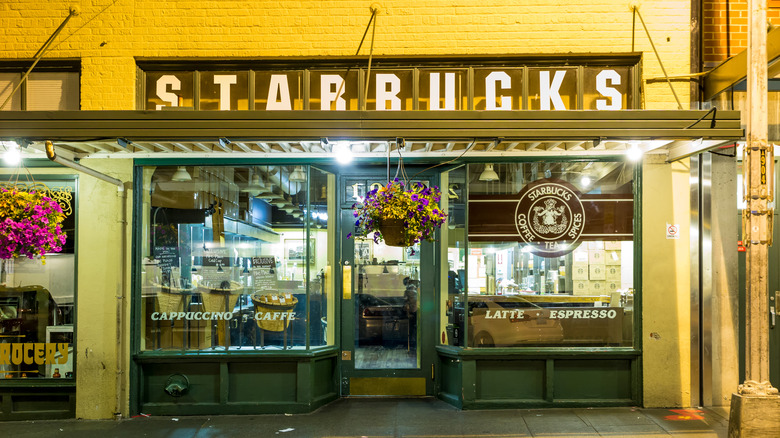 The original Starbucks store at Pike's Place 