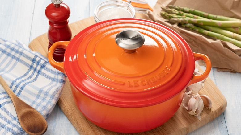 https://www.tastingtable.com/img/gallery/how-le-creuset-got-its-name/intro-1674654771.jpg