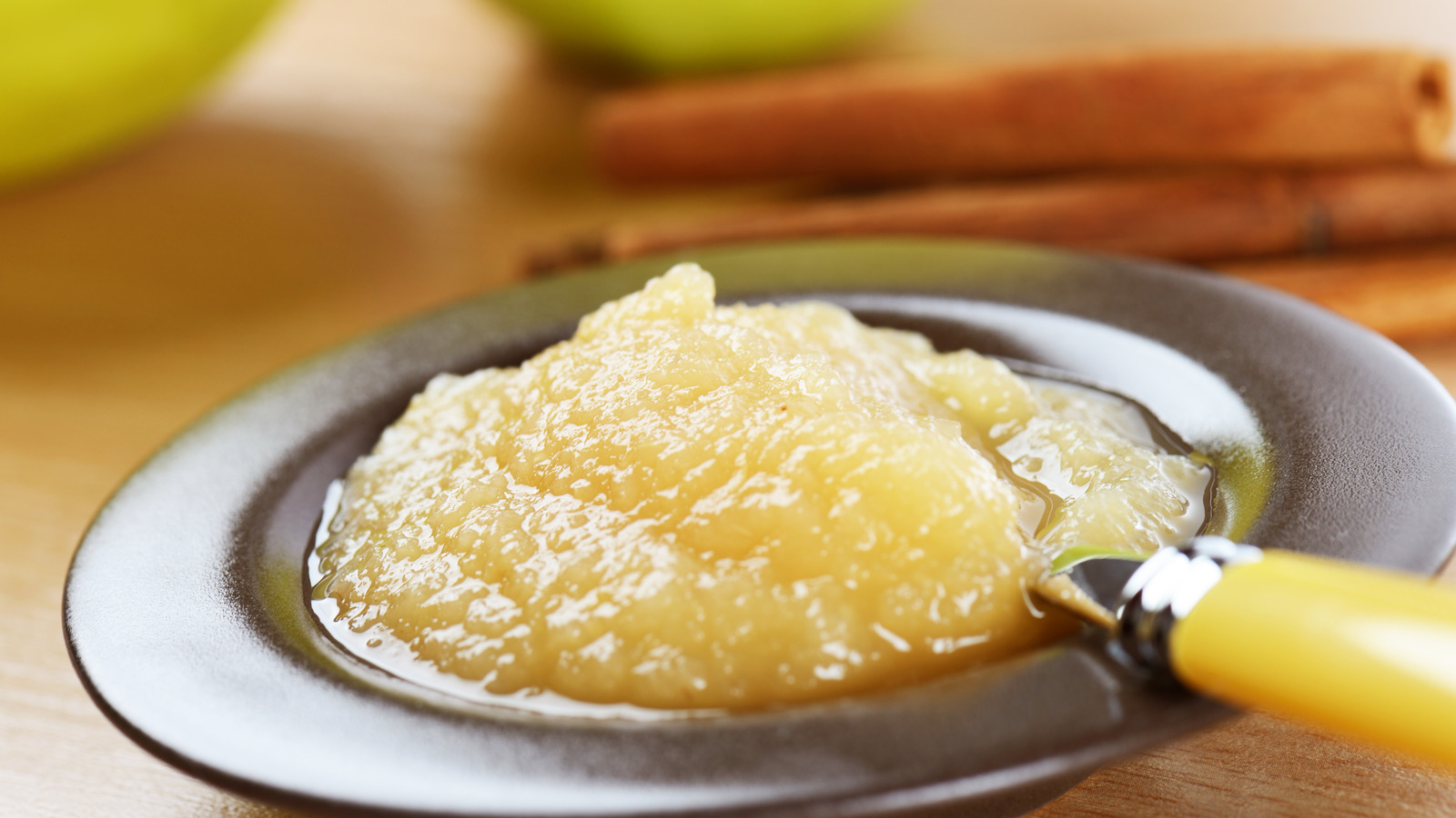 how-long-applesauce-lasts-in-fridge-or-freezer-after-opening