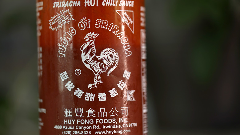 Huy Fong sriracha bottle