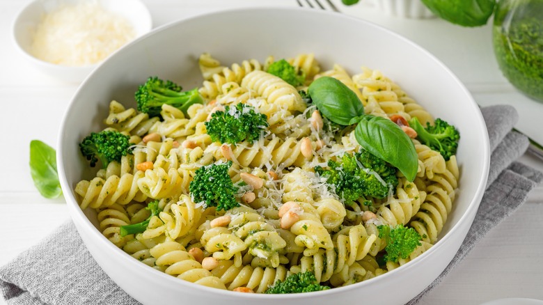 broccoli pasta dish