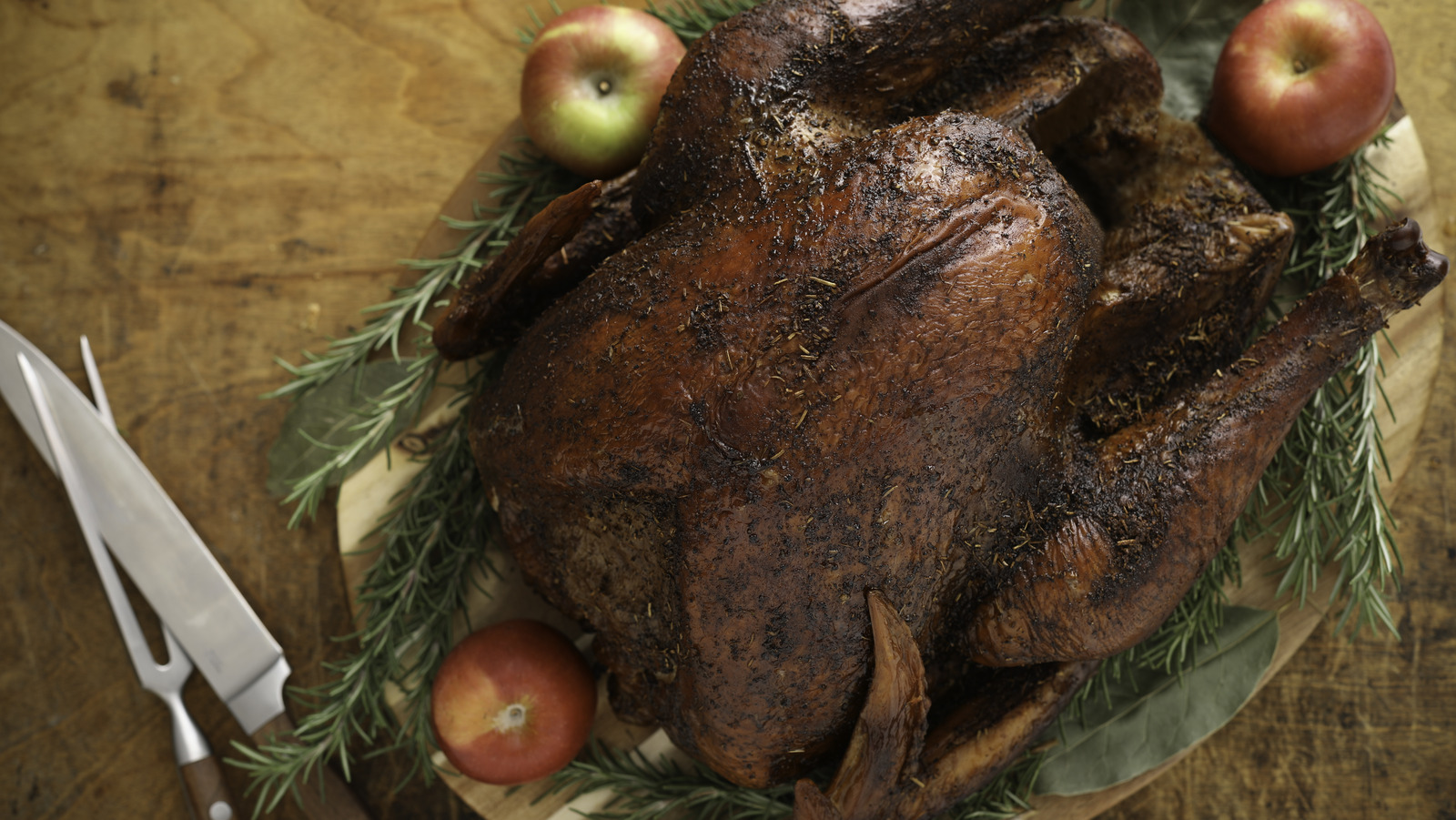 https://www.tastingtable.com/img/gallery/how-long-you-actually-need-to-smoke-a-whole-turkey/l-intro-1697745984.jpg