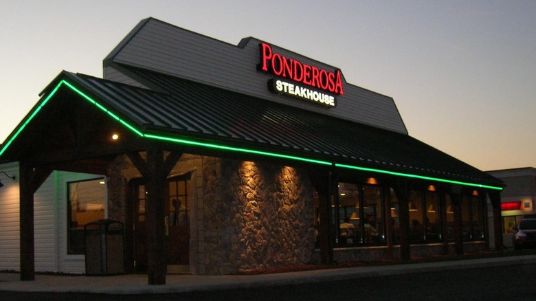 Ponderosa Steakhouse restaurant exterior