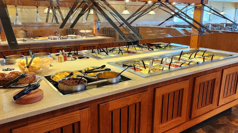 Ponderosa Steakhouse restaurant buffet