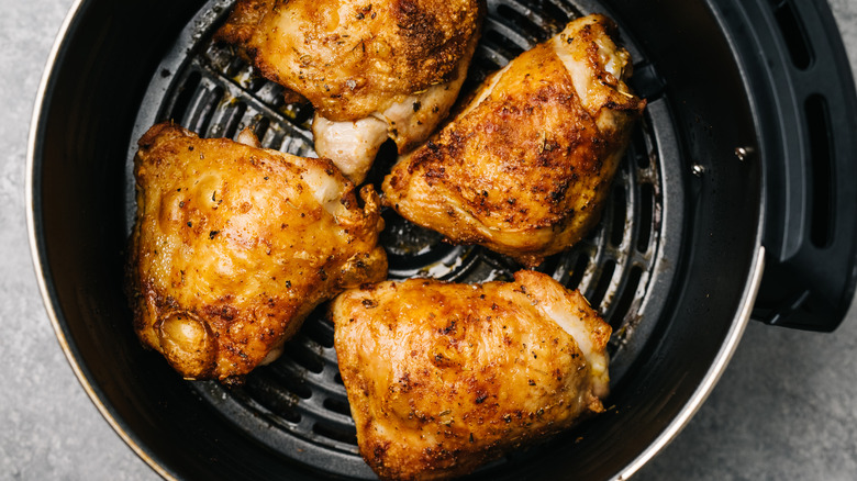 air fryer chicken thighs