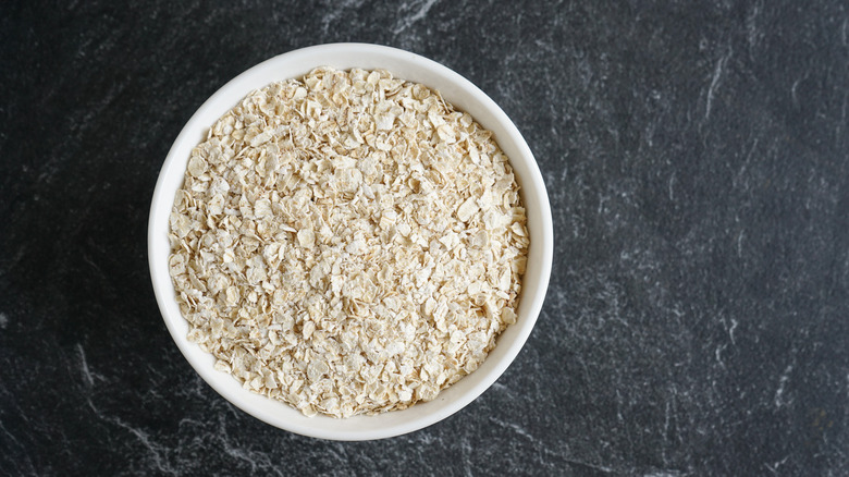 bowl of instant oat flakes