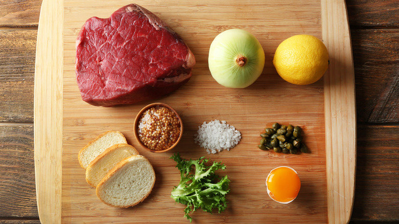 Steak tartare ingredients