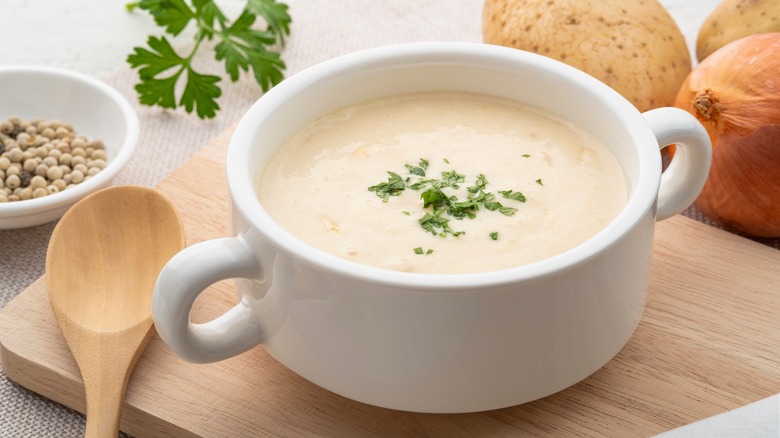 Potato soup with parsley