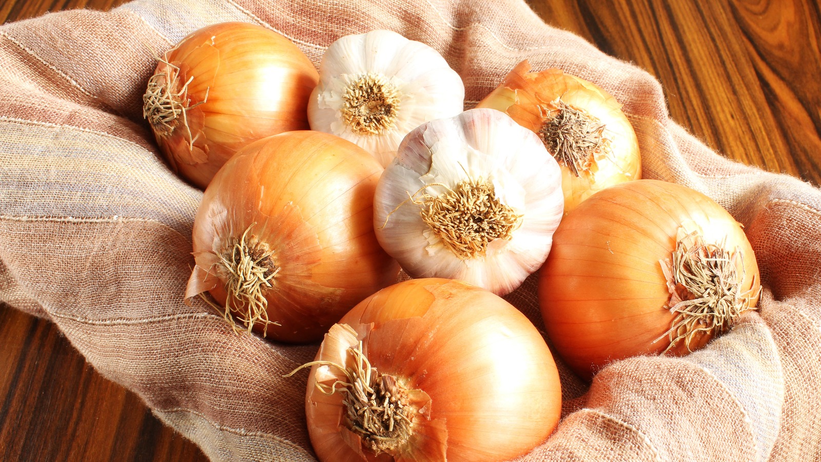 How To Actually Tell If Onions Have Gone Bad