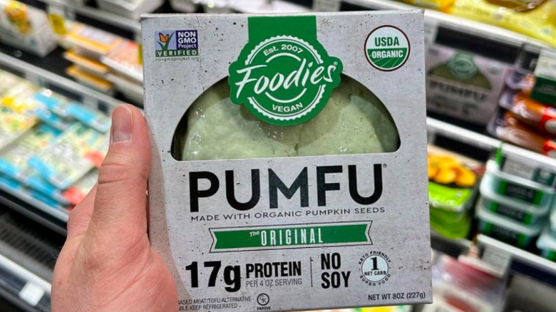 Pumufu in a grocery store