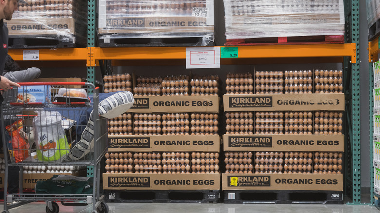 Costco regular and organic eggs