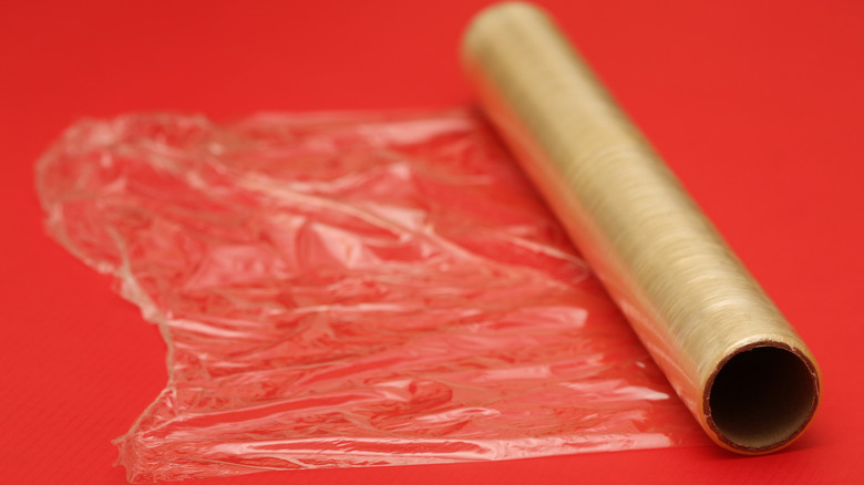 Roll of plastic wrap