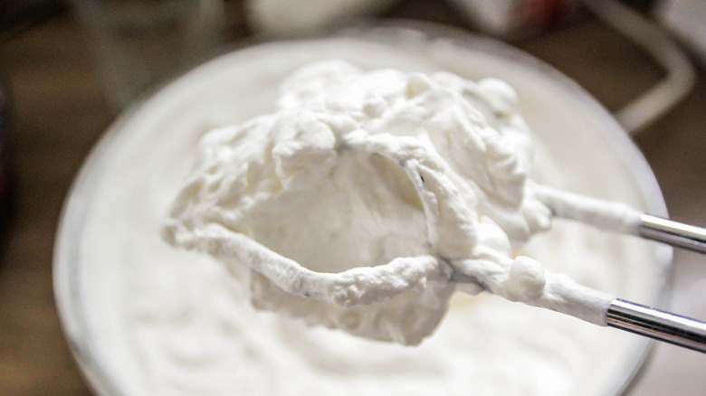 Making whipped cream frosting 