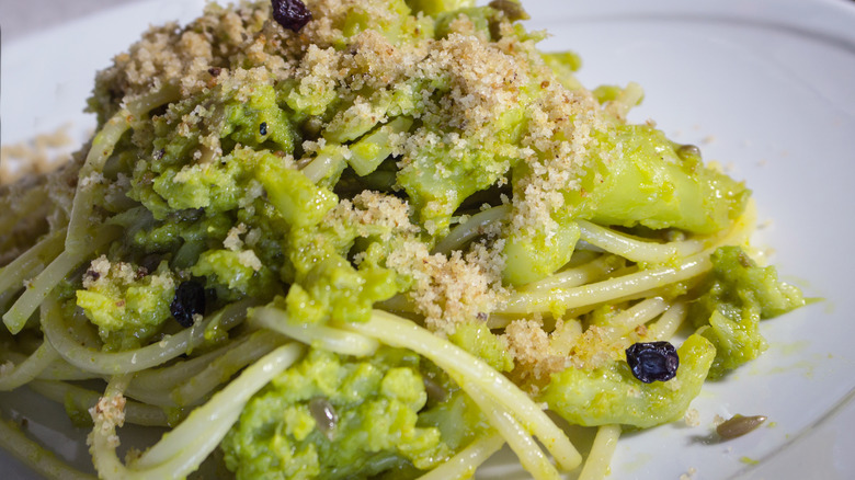 pasta with sicilian green cauliflower