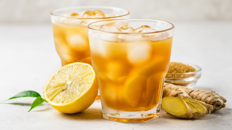 Iced ginger tea